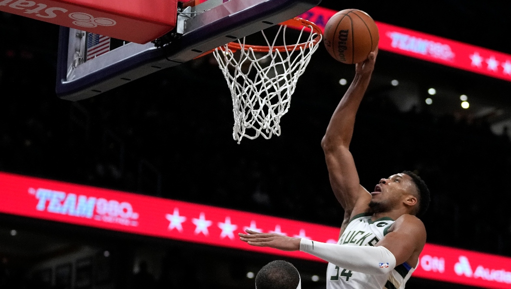 GIANNIS 2.jpg