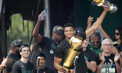 Giannis Antetokounmpo 3.jpg