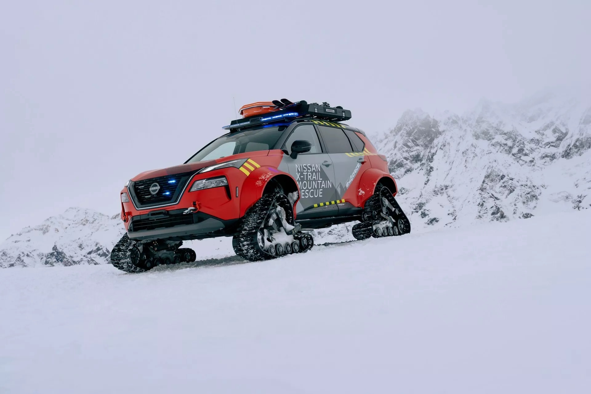 Nissan X Trail Mountain Rescue 0116 1.jpg