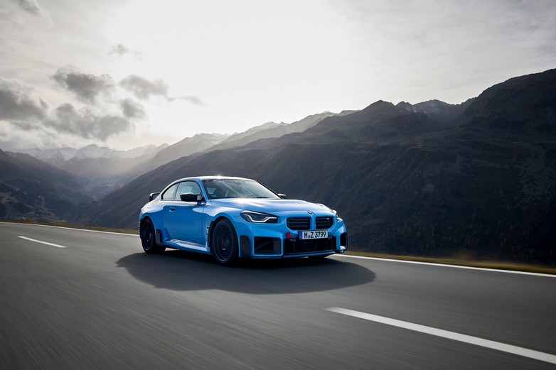 P90532246 highRes the all new bmw m2 w.jpg