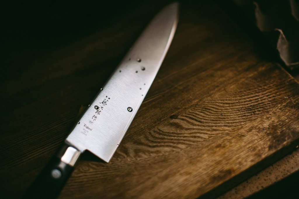 knife 1024x683 1.jpg