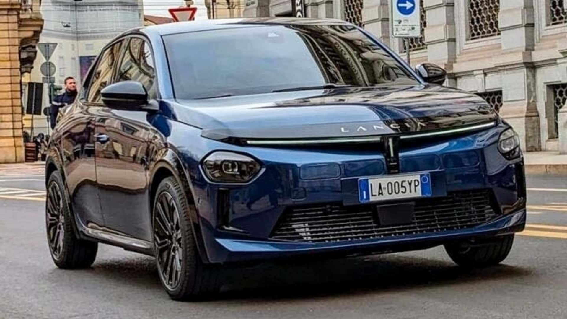 lancia ypsilon 2024 leaked photos 2.jpg