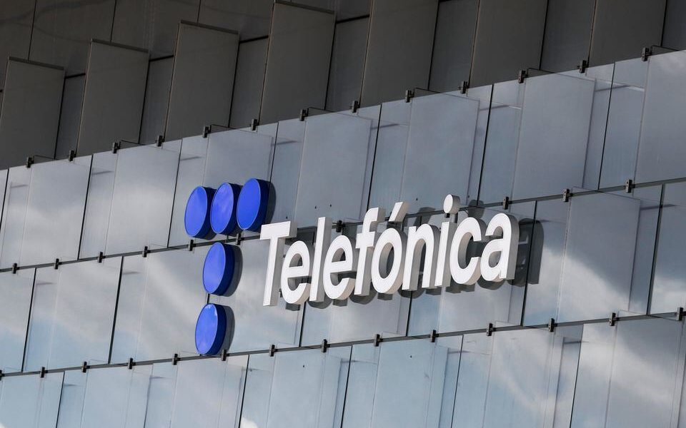 telefonica apoliseis.jpg