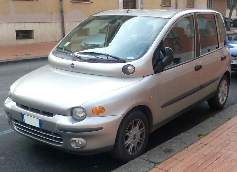 2002 Fiat Multipla silver.jpg