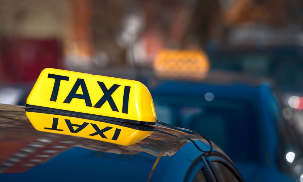 taxishutterstock scaled 1.jpg