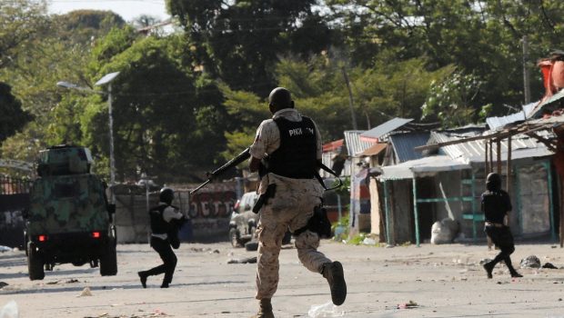 2024 03 03T024719Z 58857993 RC21E6AHQ02Y RTRMADP 5 HAITI VIOLENCE 620x350.jpg