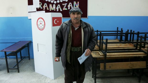 2024 03 31T084132Z 2051793908 RC2VW6AZ5O7N RTRMADP 5 TURKEY ELECTION 620x350.jpg