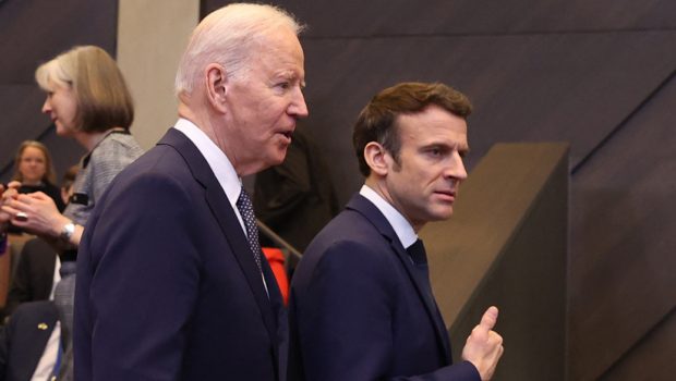 biden macron art1 620x350.jpg