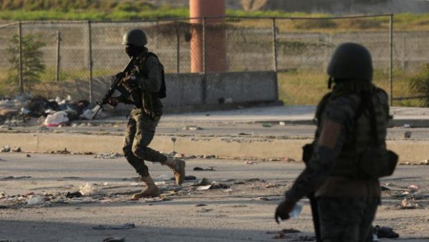 haiti soldiers 620x350.jpg