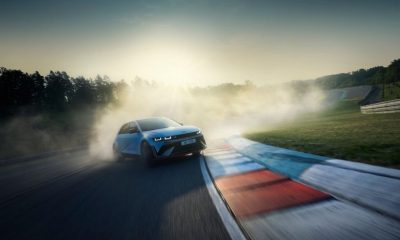 hyundai ioniq 5 n debut goodwood 2023 circuit exterior front 01.jpg