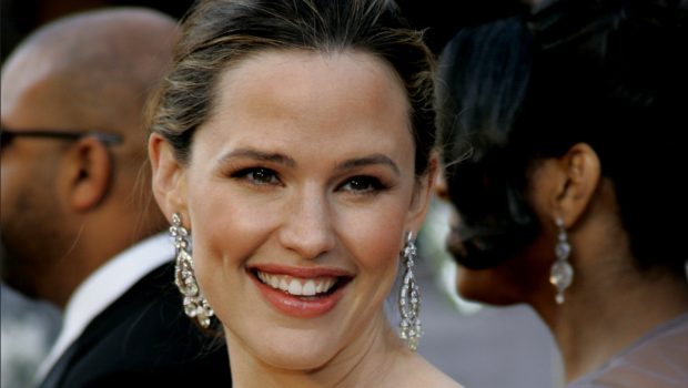 jennifer garner02 620x350.jpg