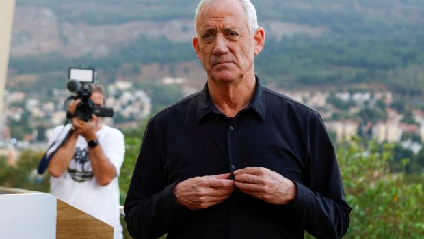 2024 03 04T130553Z 1762342168 RC20D4AF01SG RTRMADP 5 ISRAEL PALESTINIANS GANTZ 1 620x350.jpg