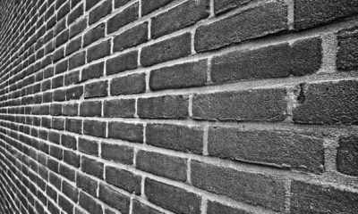 brick wall toixos touvla 1 620x350.jpg