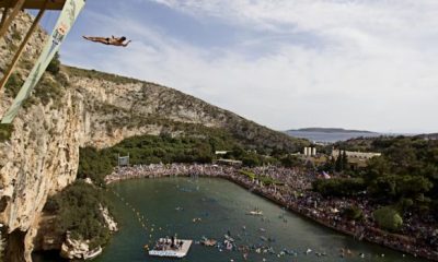 cliff diving 620x350.jpg