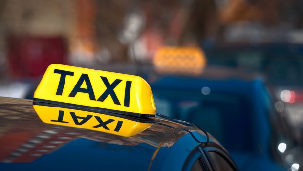 taxishutterstock scaled 620x350.jpg