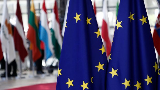 European Council br flags red carpet 620x350.jpg