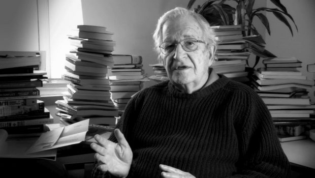 Noam Chomsky 620x350.jpg