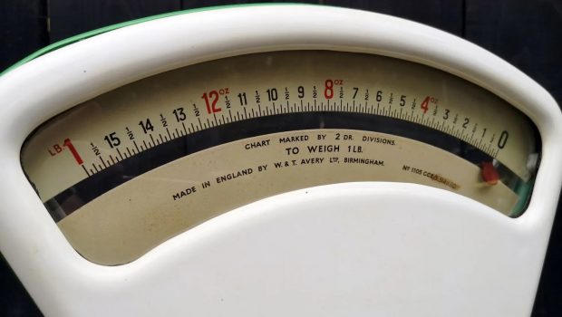 Vintage Avery Shop Scales Scale 620x350.jpg