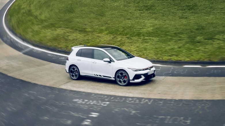 vw golf gti clubsport 2024 4.jpg