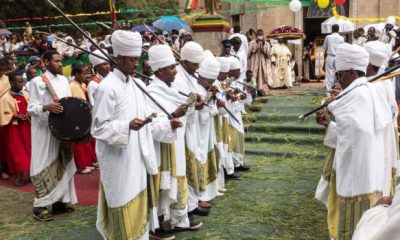 01 Priests dancing for Timkat 620x350.jpg