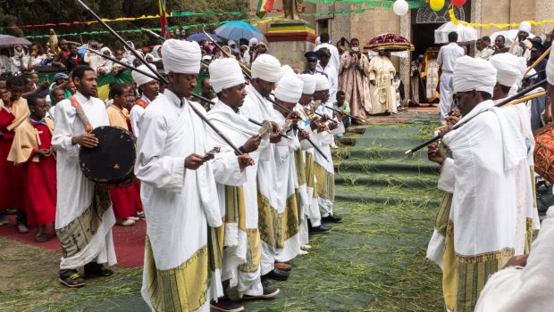 01 Priests dancing for Timkat 620x350.jpg