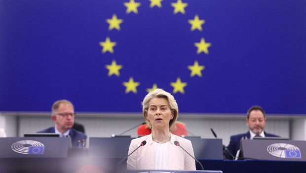 2024 07 18T084113Z 85420567 RC2KX8ARK3FH RTRMADP 5 EU VONDERLEYEN PARLIAMENT 1 620x350.jpg