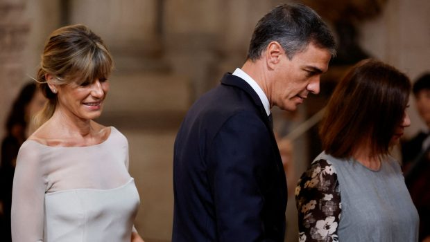 2024 07 22T100252Z 1005081268 RC2BE8AR3ZRR RTRMADP 5 SPAIN POLITICS SANCHEZ WIFE 620x350.jpg