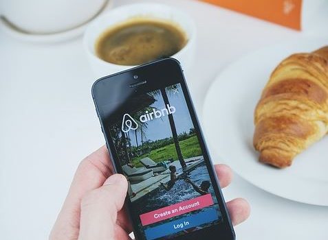 airbnb 1 477x350.jpg