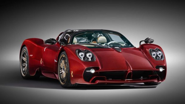 pagani utopia roadster 010401 tre quarti anteriore aperta portiere chiuse 620x350.jpg