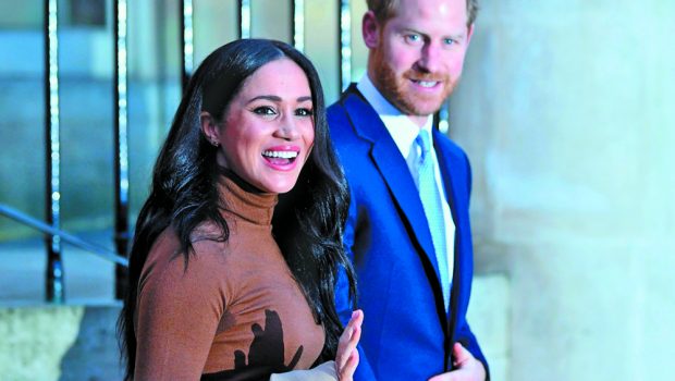 prince harry meghan markle 2 620x350.jpg