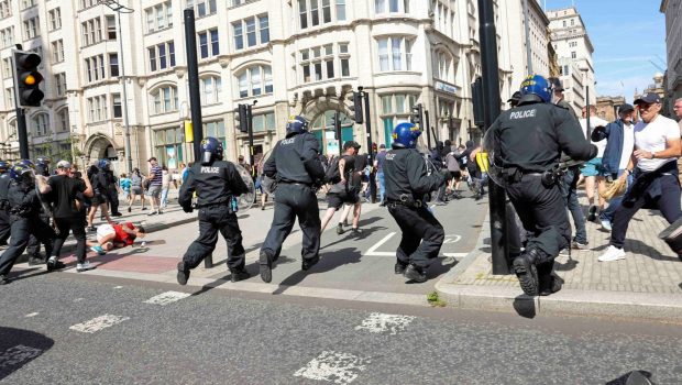 2024 08 04T112252Z 220325359 RC2F89ATQJ1S RTRMADP 5 BRITAIN PROTESTS 620x350.jpg