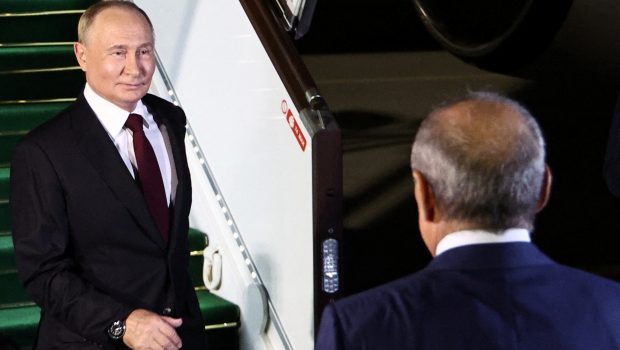 2024 08 18T173450Z 114503293 RC2HI9A3A08N RTRMADP 5 AZERBAIJAN RUSSIA PUTIN ARRIVAL 620x350.jpg