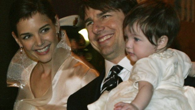 CLH101 PEOPLE TOMCRUISE KATIEHOLMES 0629 11 620x350.jpg