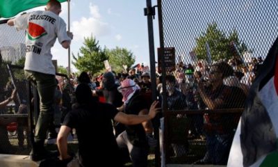 convention protest 620x350.jpg