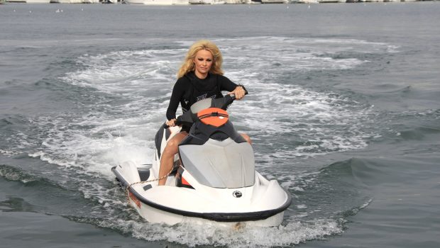 pamela anderson 620x350.jpg