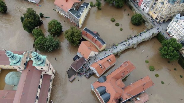 2024 09 16T104839Z 857693380 RC2M1AACGCCD RTRMADP 5 EUROPE WEATHER CENTRALEUROPE FLOODS POLAND 620x3.jpeg