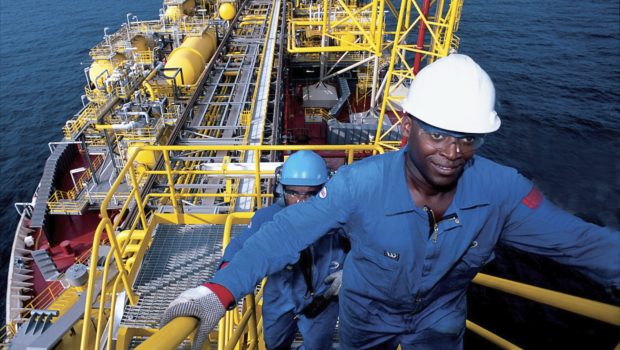 angola oil 620x350.jpg