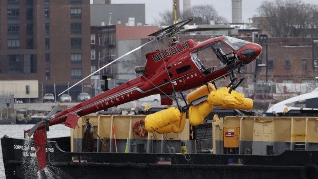 helicopter east river reuters 2 620x350.jpg