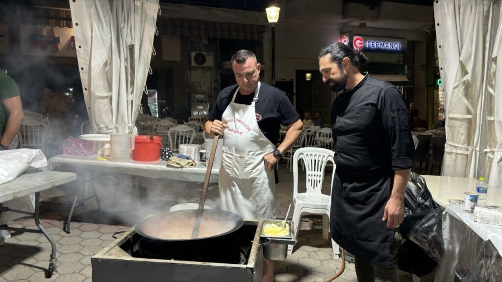 Πλήθος κόσμου στις εκδηλώσεις της πρώτης ημέρας της 17ης Γιορτής Χαλβά Φαρσάλων