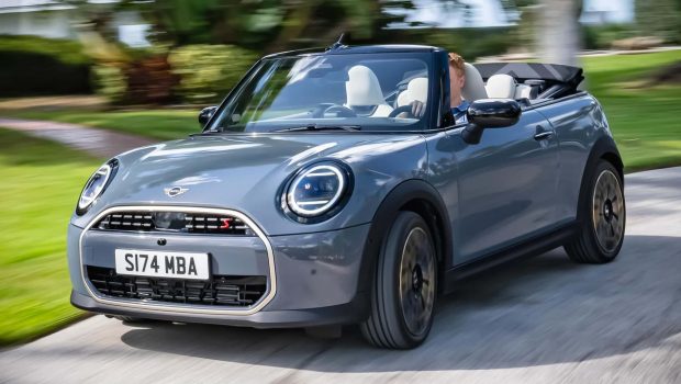 mini cooper cabrio 2024 620x350.jpg