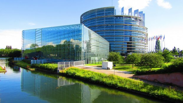 the european parliament in strasbourg 5180626 1920 620x350.jpg